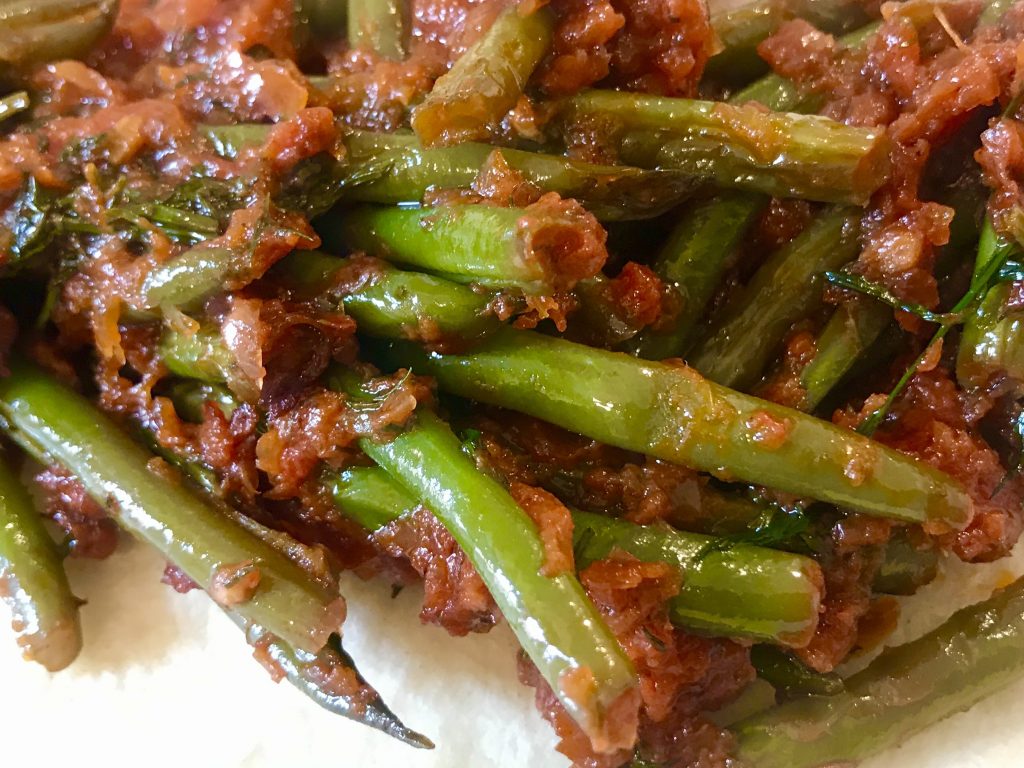 green beans and tomato appetizer