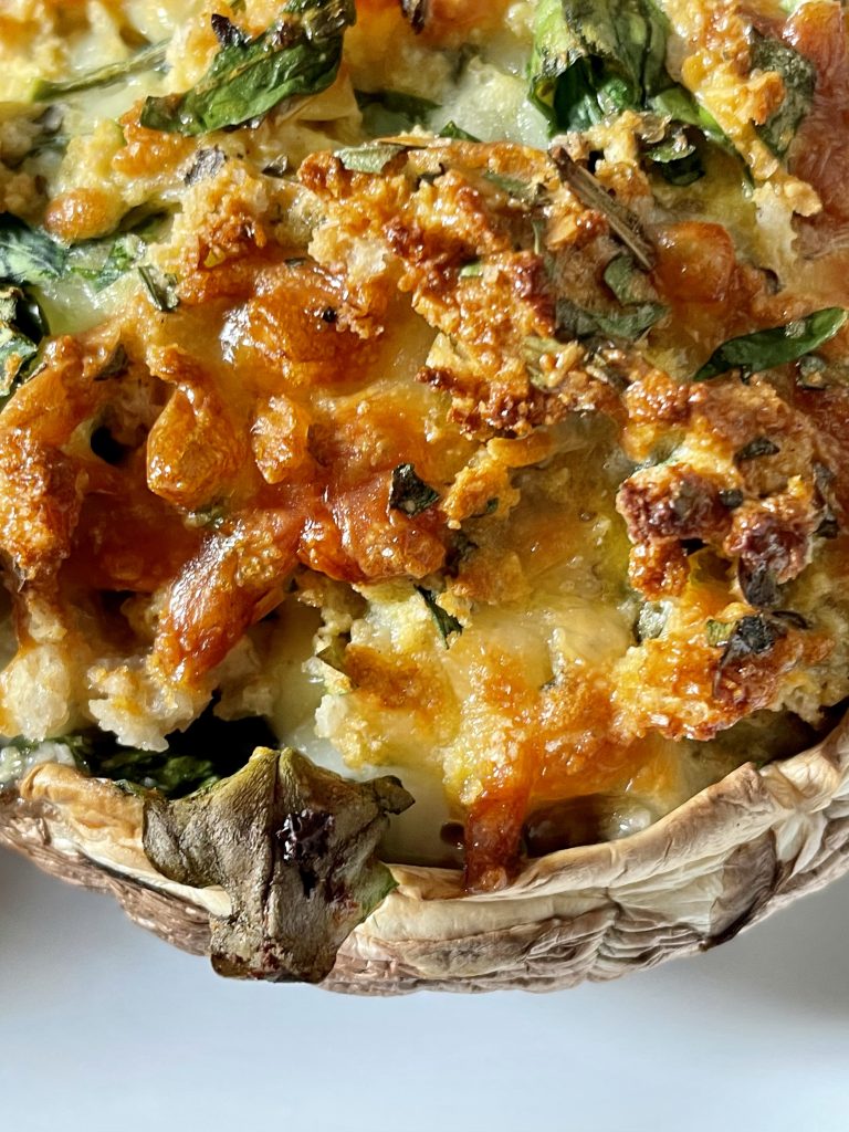 Stuffed Mushroom with cheese and herbs