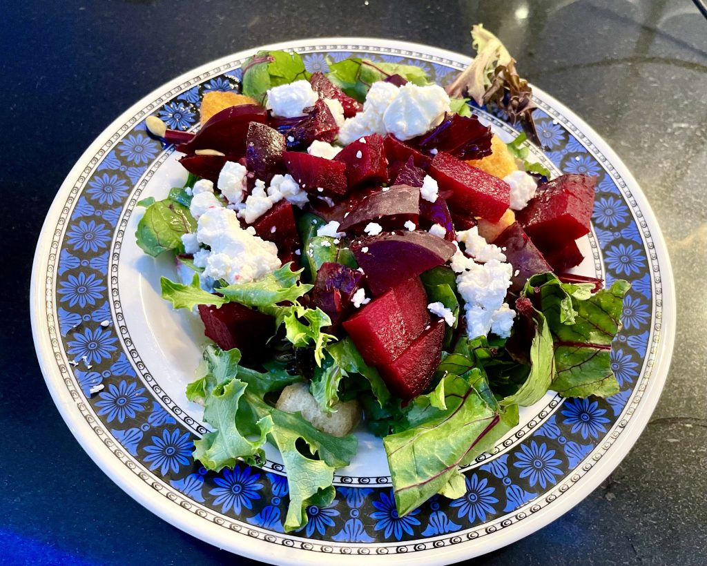 Beet and Goat Cheese Salad, Beetroot and Goat Cheese Salad